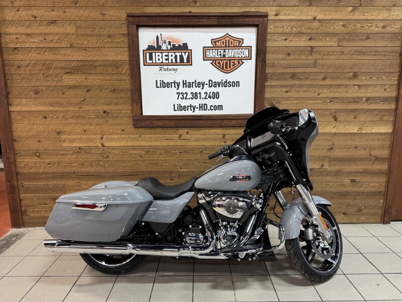 2026 Harley-Davidson® Street Glide® Dark Billiard Gray Chrome Trim  FLHX