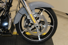 2026 Harley-Davidson Street Glide Grand American Touring FLHX thumb 1