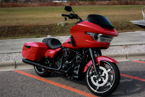 2026 Harley-Davidson® Road Glide™ FLTRX thumb 3