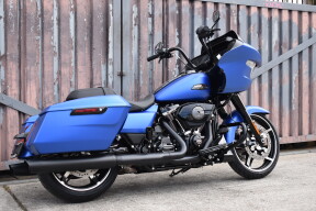 2026 Harley-Davidson® Road Glide® FLTRX thumb 2