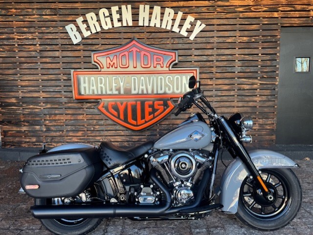 2026 Harley Davidson Heritage Classic FLHC