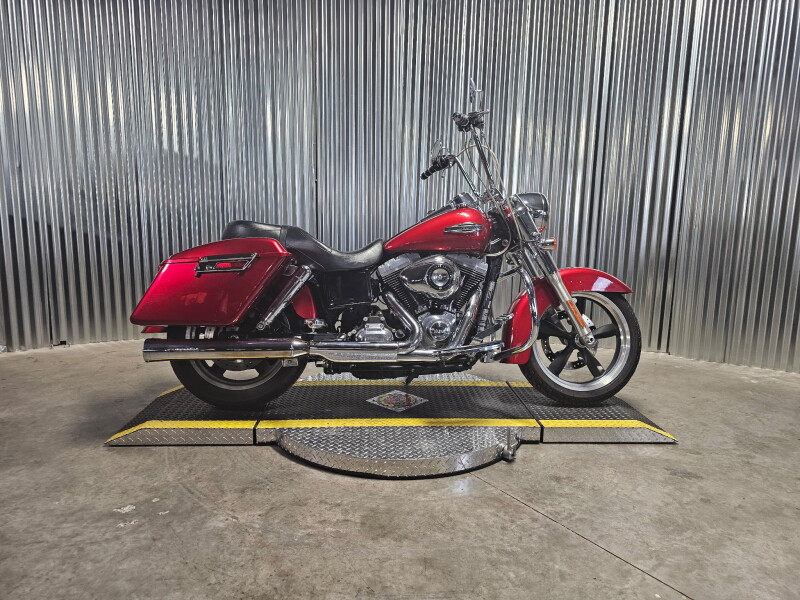 2013 Harley-Davidson® Switchback™ EMBR RED SUNGLO