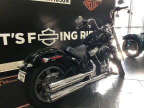 2023 Harley-Davidson® Softail® Standard Vivid Black thumb 0
