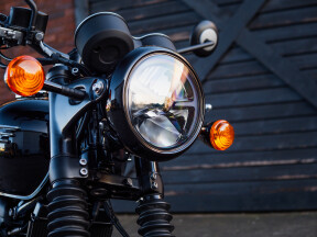 2026 Triumph Bonneville T120 Black thumb 1