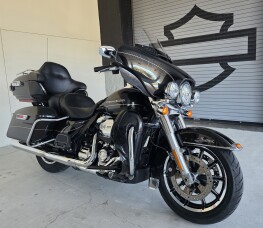 2017 Harley-Davidson® Ultra Limited thumb 3