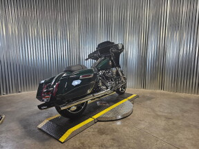 2024 Harley-Davidson® Street Glide® Alpine Green thumb 1