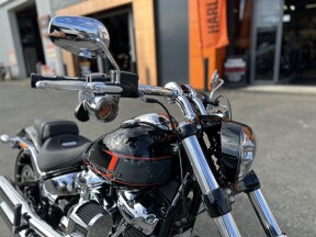 2024 Harley-Davidson® Breakout™ 117 Vivid Black thumb 2