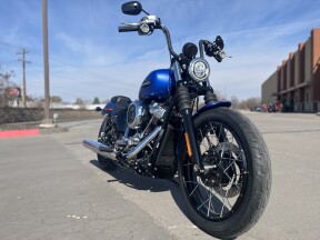 2026 Harley-Davidson® Street Bob® FXBB Aurora Blue Denim  thumb 3