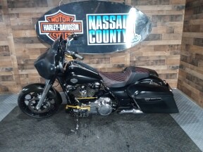 2022 Harley-Davidson® Street Glide® Special Black Denim thumb 2