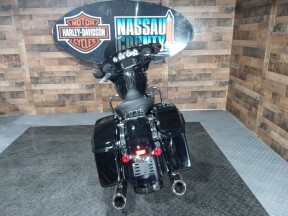 2017 Harley-Davidson® Street Glide® Special Vivid Black thumb 1