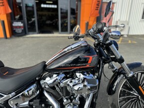 2024 Harley-Davidson® Breakout™ 117 Vivid Black thumb 1