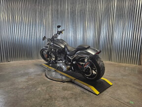 2014 Harley-Davidson® Breakout® HCCHROMEFLAKE thumb 0