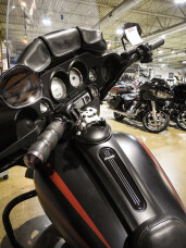Harley-Davidson® Street Glide® 2009 FLHX BLACK DENIM thumb 0