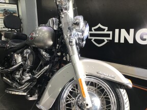 2016 Harley-Davidson® Heritage Softail® Classic Billet Silver thumb 2