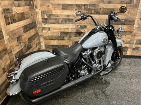 2026 Harley-Davidson® Heritage Classic Dark Billiard Gray Black Cast Wheels  FLHC thumb 2