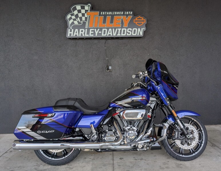 FLHXSE 2025 CVO™ Street Glide™