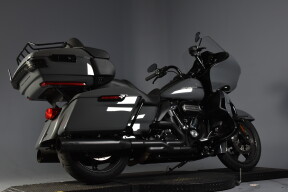 2022 Harley-Davidson® Road Glide® Limited FLTRK thumb 2