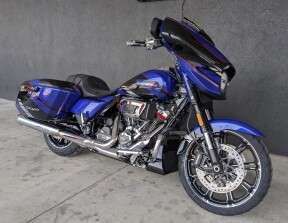 FLHXSE 2025 CVO™ Street Glide™ thumb 3
