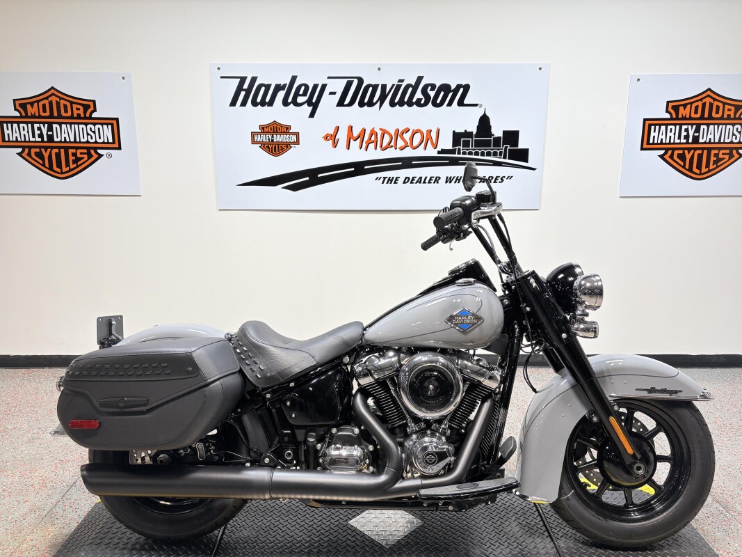 2026 FLHC Harley-Davidson® Heritage Classic Dark Billiard Gray
