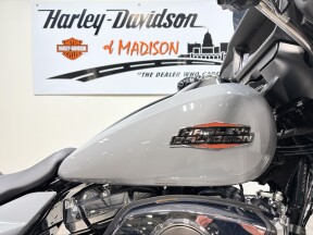 2026 FLHX Harley-Davidson® Street Glide® Solo Dark Billiard Gray Chrome Trim thumb 2