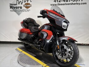 2026 Harley-Davidson® CVO Street Glide Limited Citrus Heat CVO Tri-Tone thumb 2