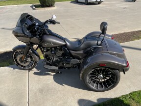 FLTRT 2023 Road Glide® 3 thumb 1
