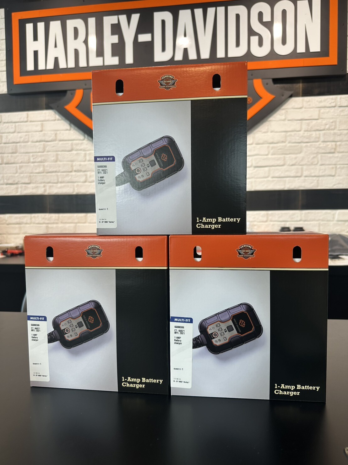 バッテリーチャージャー入荷しました❗ | Harley-Davidson® つくば
