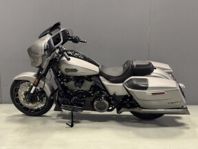 FLHXSE 2023 CVO™ Street Glide® thumb 1
