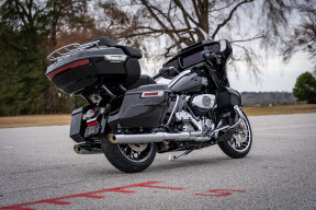 2026 Harley-Davidson® Street Glide Limited FLHXL thumb 2