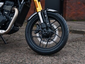 2026 Triumph Speed 400 thumb 2