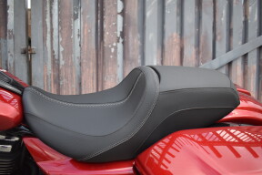 2025 Harley-Davidson® Street Glide® FLHX thumb 1