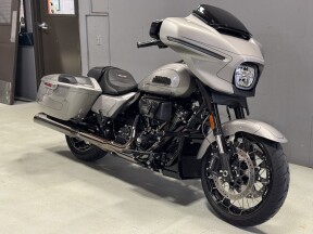 FLHXSE 2023 CVO™ Street Glide® thumb 3