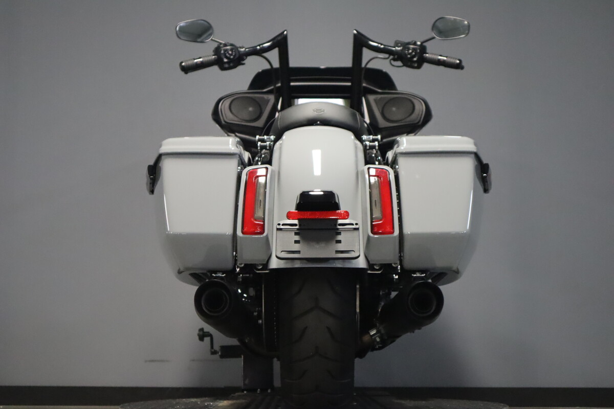 2025 Harley-Davidson® Road Glide™ FLTRX, photo 7