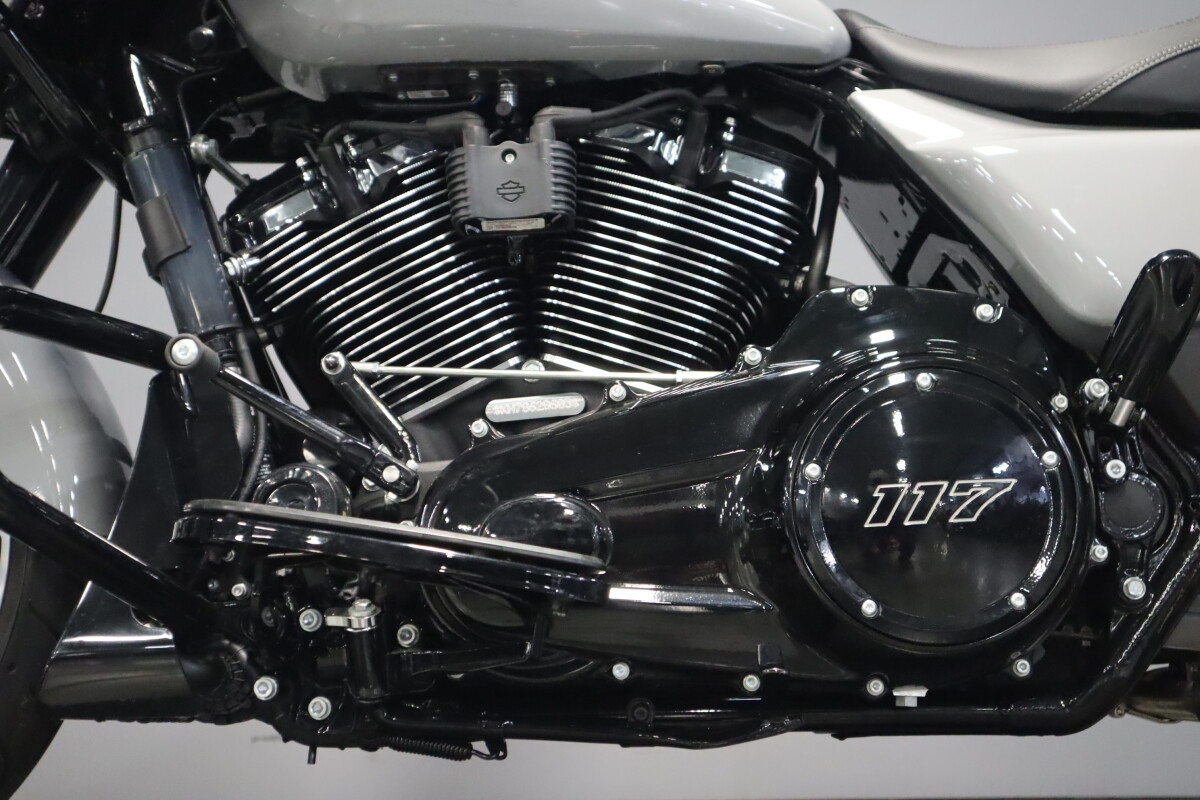 2025 Harley-Davidson® Road Glide™ FLTRX, photo 12