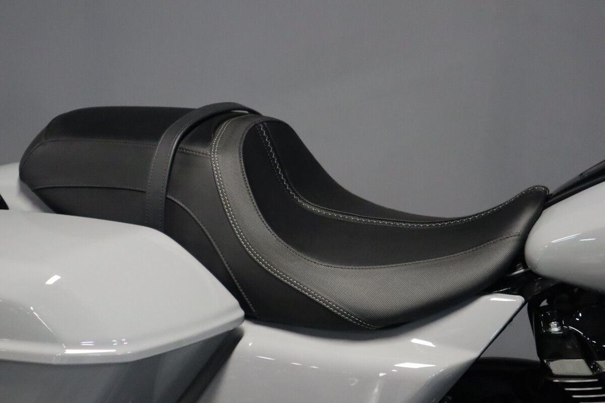 2025 Harley-Davidson® Road Glide™ FLTRX, photo 9