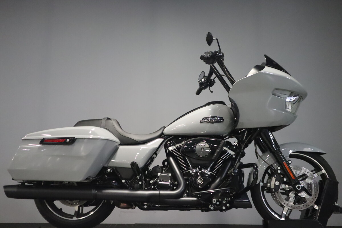2025 Harley-Davidson® Road Glide™ FLTRX