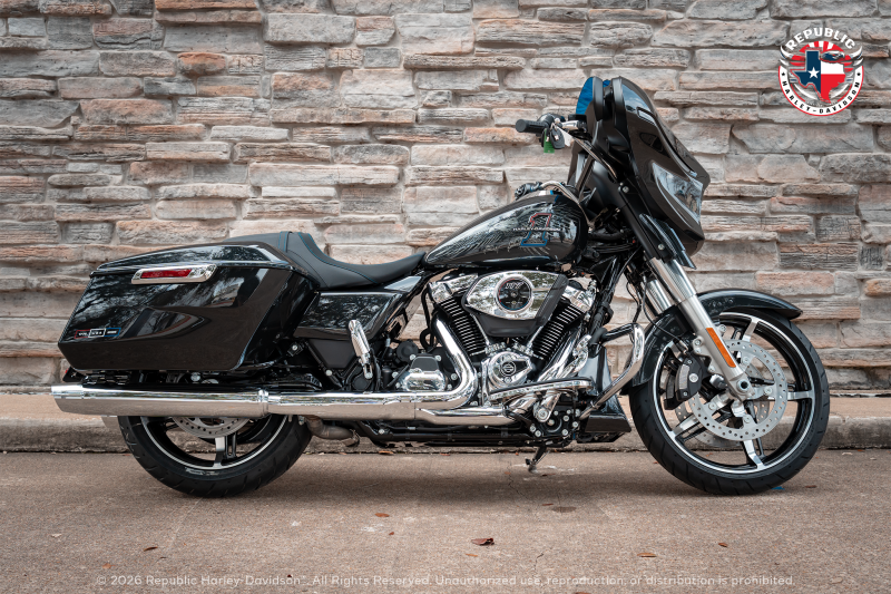 2026 Harley-Davidson® Street Glide® FLHX