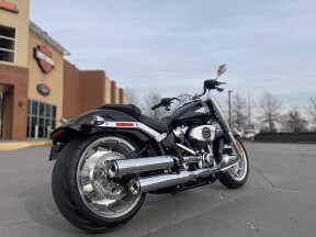 2026 Harley-Davidson® Fat Boy® FLFB Vivid Black Chrome Trim thumb 2
