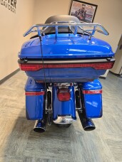2017 Harley-Davidson® Ultra Limited Custom Colour Bonneville Blue/Fathom Blue FLHTK thumb 2