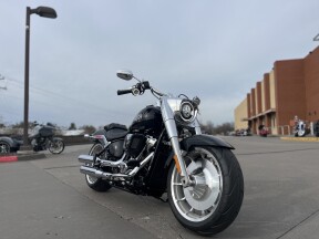 2026 Harley-Davidson® Fat Boy® FLFB Vivid Black Chrome Trim thumb 3