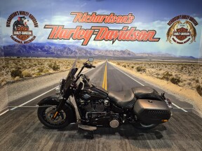 2026 Harley-Davidson® Heritage Classic® Vivid Black Black Laced Wheels thumb 3