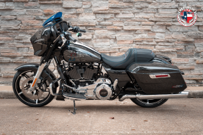 2026 Harley-Davidson® Street Glide® FLHX thumb 3