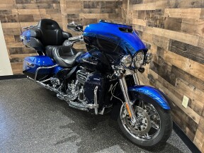 2014 Harley-Davidson® CVO™ Electra Glide Ultra Limited® Jupiter Blue & Wicket Sapphire w Dragontail  thumb 3