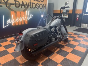 2026 Harley-Davidson Heritage Classic FLHC Solo thumb 3