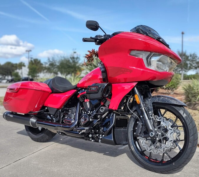 Harley-Davidson® CVO™ Road Glide™ ST 2025