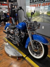 2018 Harley-Davidson® Deluxe ELECTRIC BLUE W/PINSTRIPE thumb 0