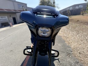 2026 Harley-Davidson® Street Glide® FLHX thumb 3