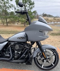 2026 Harley-Davidson® Road Glide™ FLTRX thumb 1