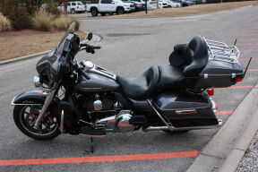 2014 Harley-Davidson® Ultra Limited FLHTK thumb 0