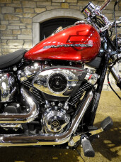 Harley-Davidson® Breakout™ 2025 FXBR BRILLIANT RED thumb 2